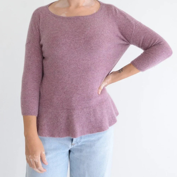 Garnet Hill Purple Fine Knit Bell 100% Cashmere Peplum Lightweight Sweater XS - Picture 1 of 10